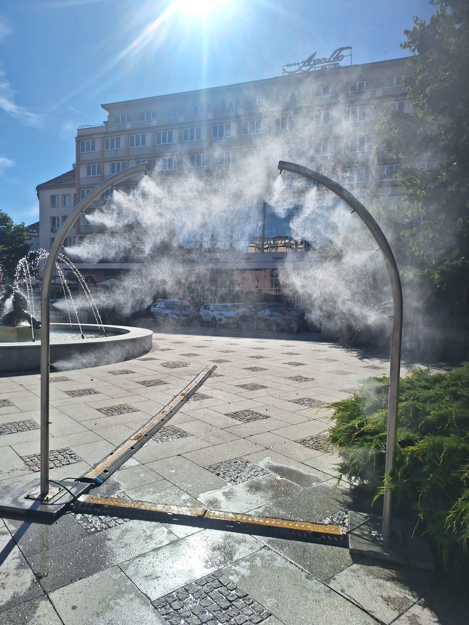 Dulovo nám.
