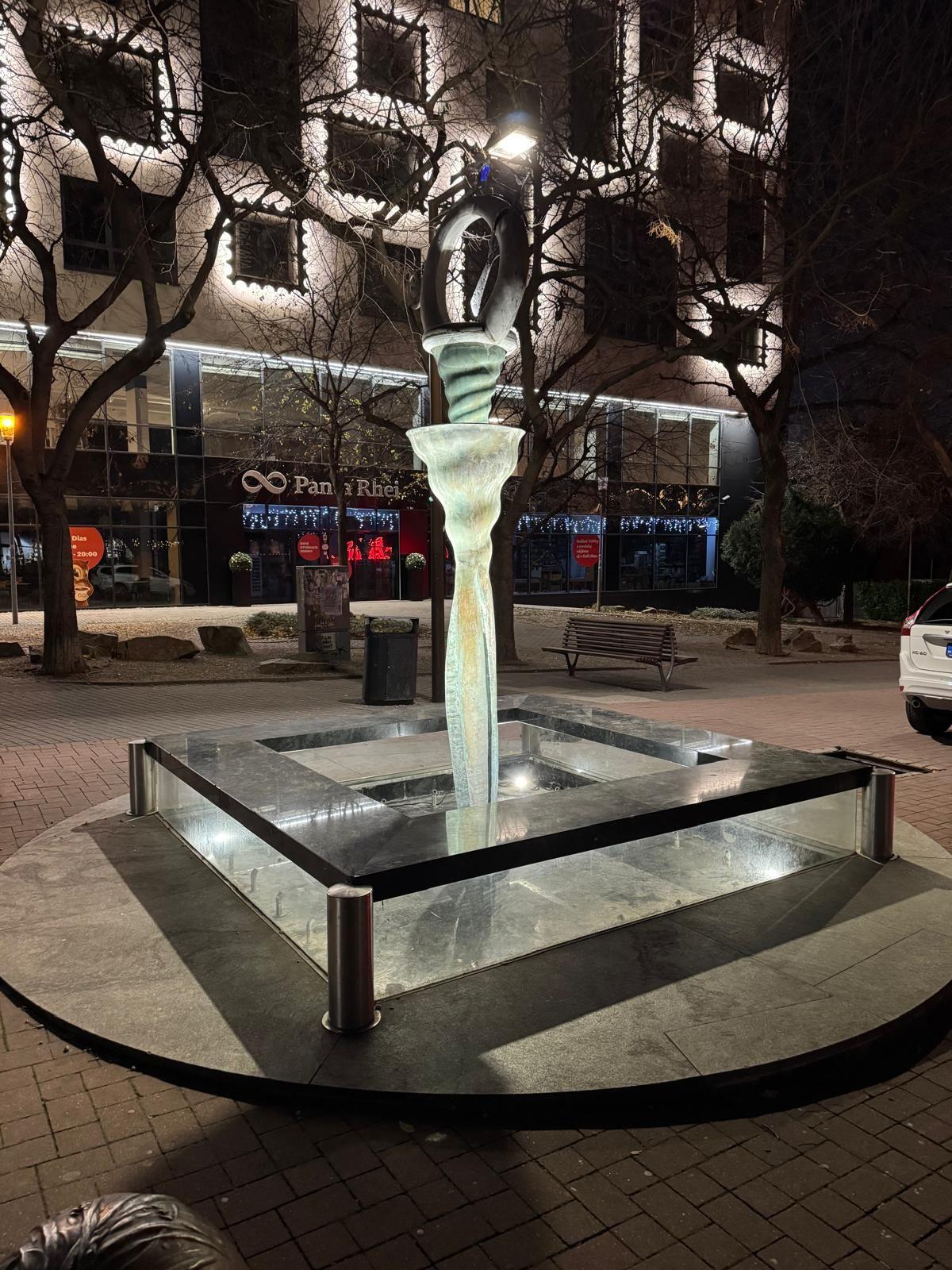 Fontána Svetový poštár na Poštovej ulici